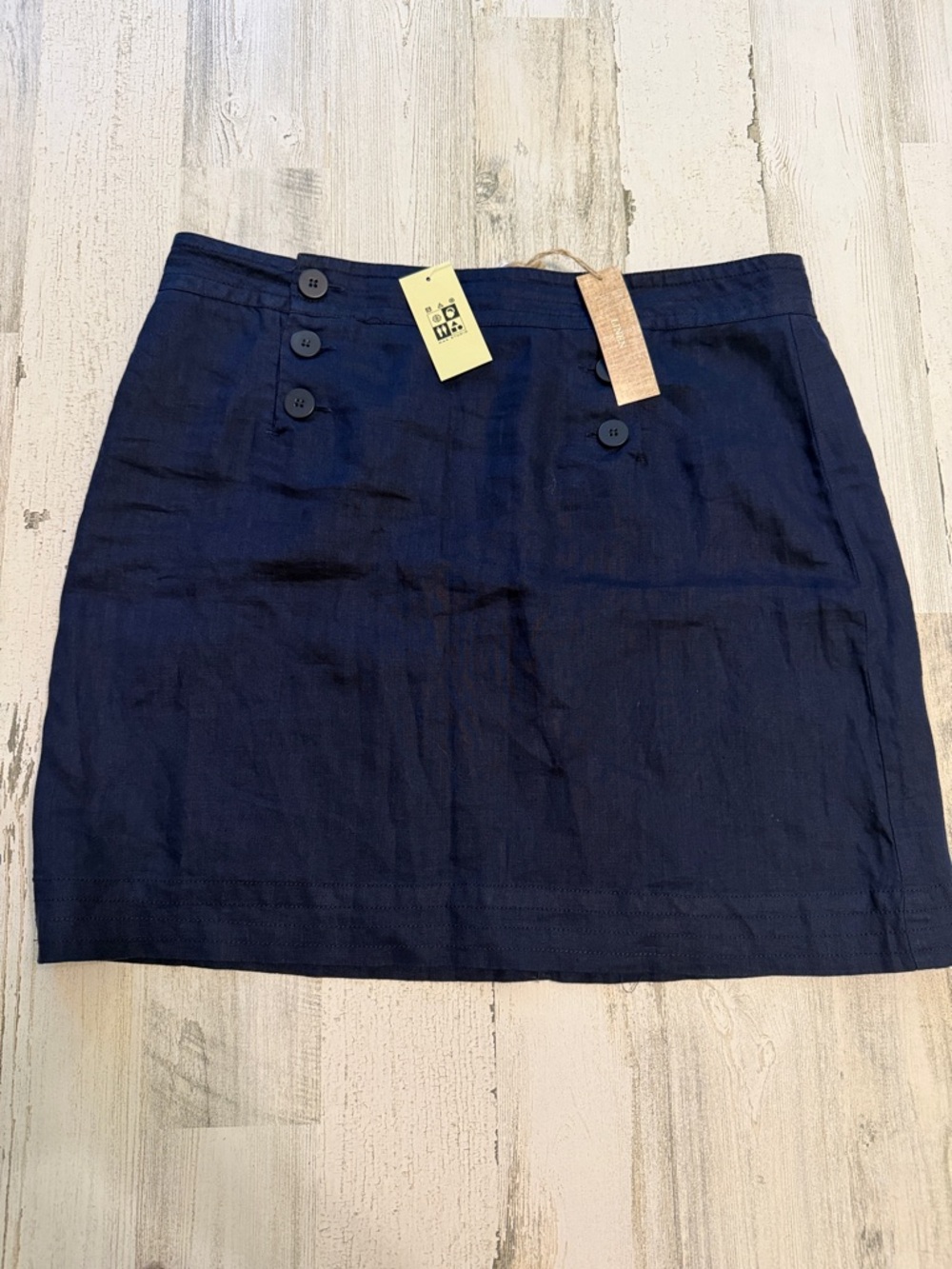 NWT.  Max Studio. Navy Button-Front Linen Blend Mini Skirt